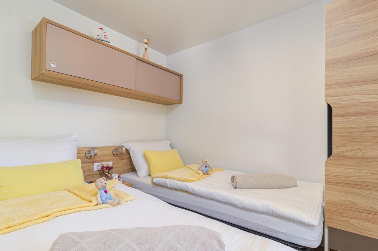 Hemy Casa - Lux Mobile Homes Ровінь Екстер'єр фото