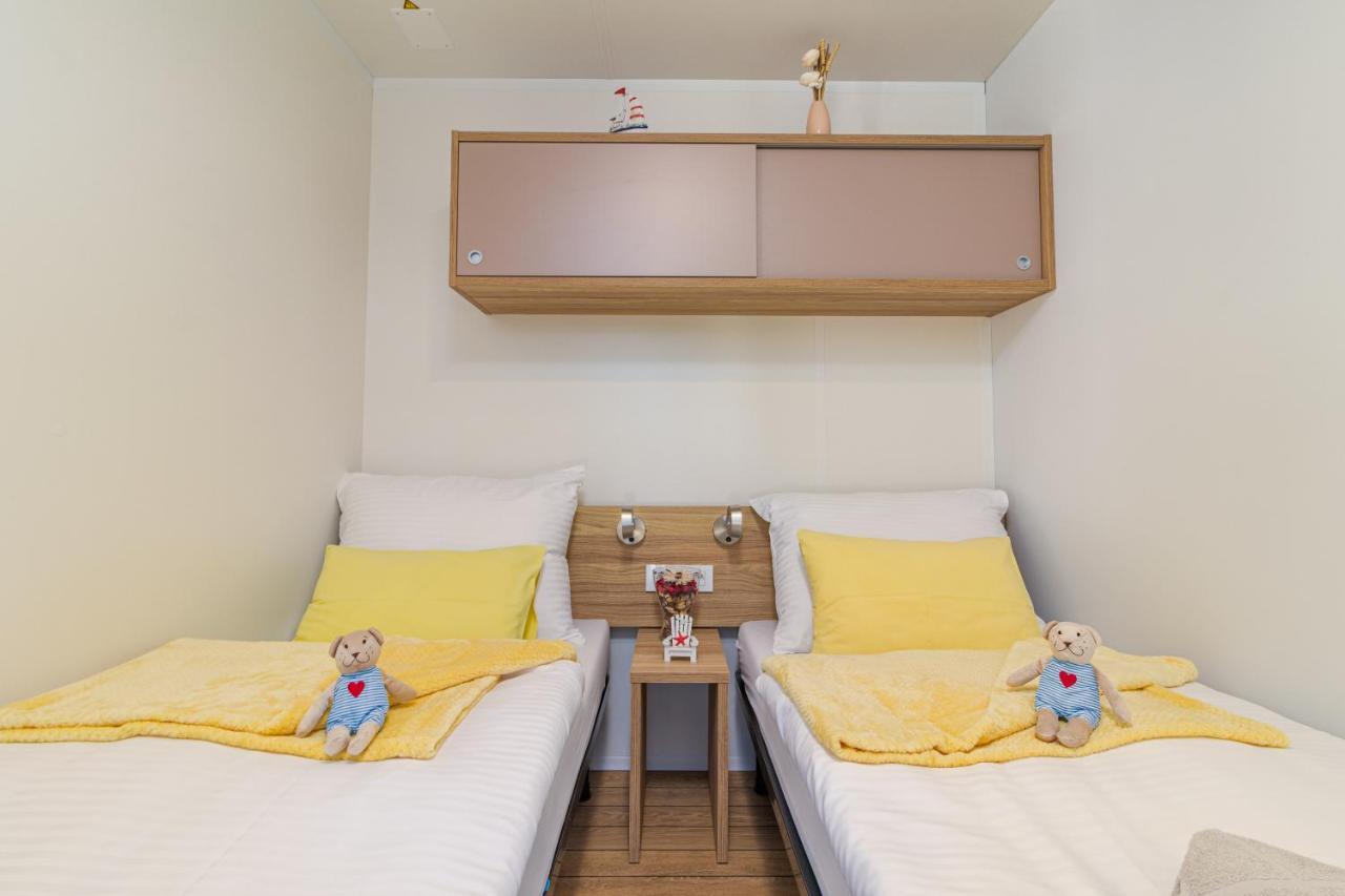 Hemy Casa - Lux Mobile Homes Ровінь Екстер'єр фото