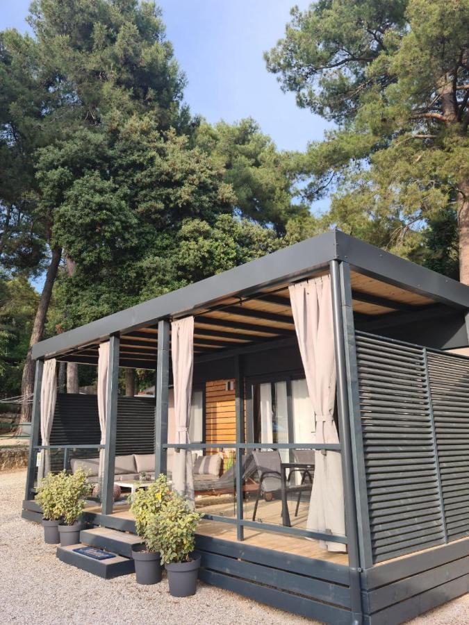 Hemy Casa - Lux Mobile Homes Ровінь Екстер'єр фото