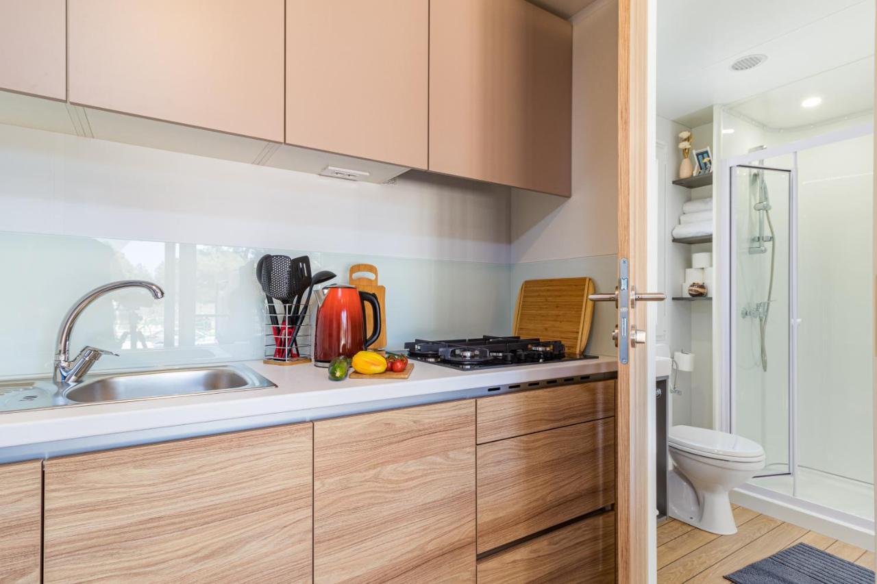 Hemy Casa - Lux Mobile Homes Ровінь Екстер'єр фото
